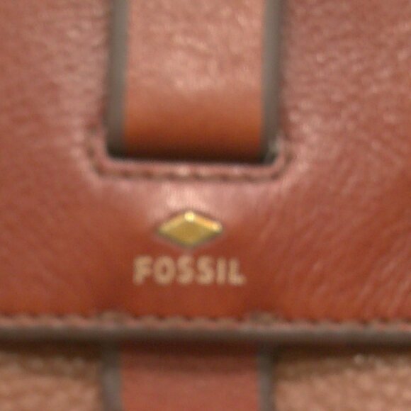 Vintage Retired Fossil 2 Tone Brown Leather Crossbody Bag Purse Pocketbook - Picture 3 of 11